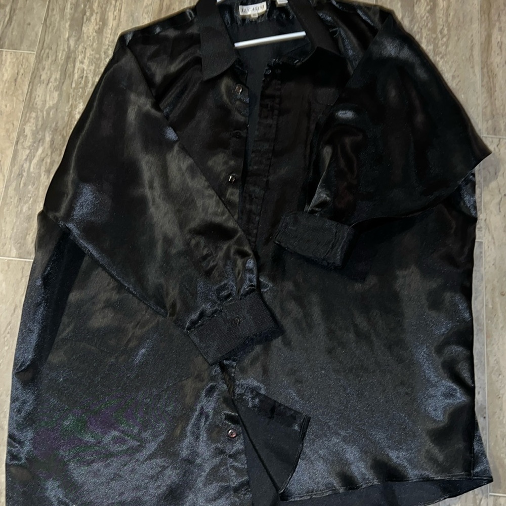 Oversized shirt blackk satin look